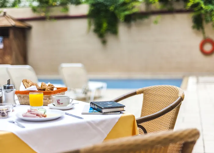 Hotel Esperia 3*