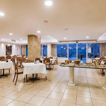Esperia מלון 3*