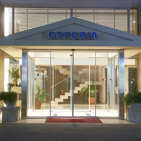 Esperia Hotel 3*
