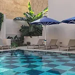 Esperia Hotel 3*